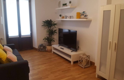 San Sebastian Centro Apartment | Apartamento amplio, a pie de la playa La Concha
