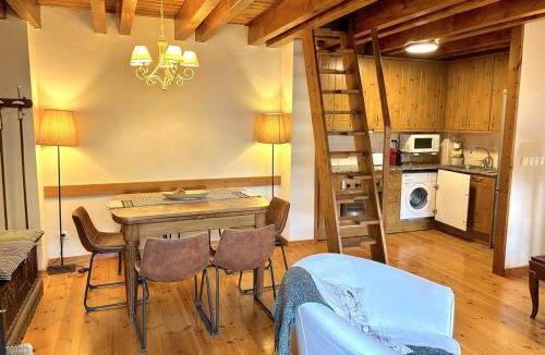 Llavorsi Apartment | Apartament amb llar de foc i altell a Llavorsí by RURAL D'ÀNEU