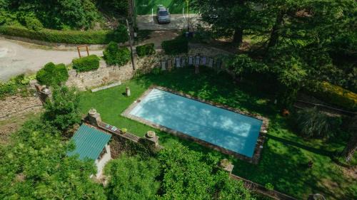 Ribes De Freser Apartment | Apartament amb terrassa al costat del riu