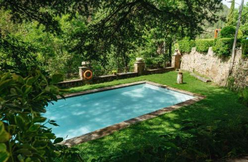 Ribes De Freser Apartment | Apartament amb terrassa al costat del riu
