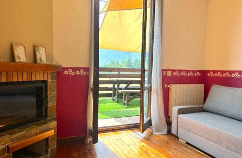 Esterri D'Aneu Apartment | Apartament amb terrassa a Esterri by RURAL D'ÀNEU