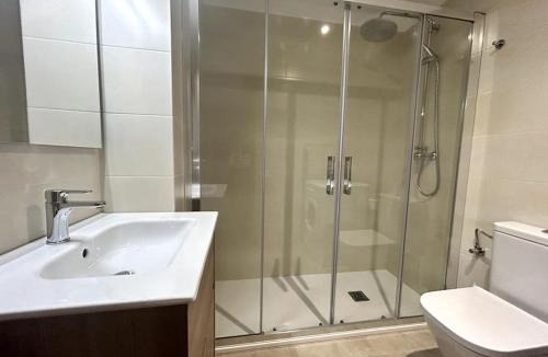Esterri D'Aneu Apartment | Apartament cèntric amb terrassa i balcó by RURAL D'ÀNEU