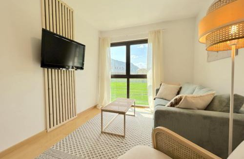 Esterri D'Aneu Apartment | Apartament de disseny rústic amb vistes by RURAL D'ÀNEU