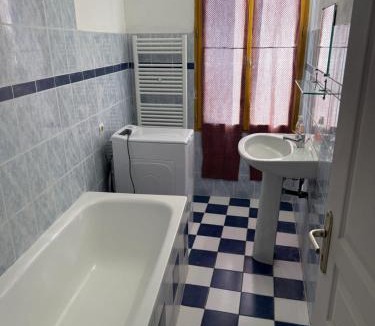 Forcalquier Apartment | Apartament de vacants centre-ville