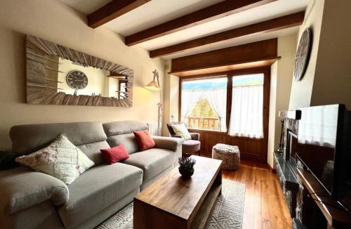 Espot Apartment | Apartament Deluxe Espot - L'Amfitriona