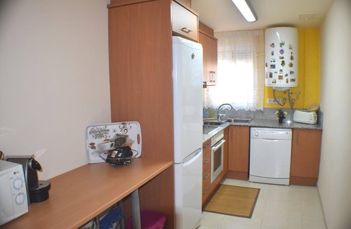 Camarles Apartment | Apartament Montse - Three Bedroom Apartment, Sleeps 8