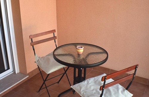 Camarles Apartment | Apartament Montse - Three Bedroom Apartment, Sleeps 8