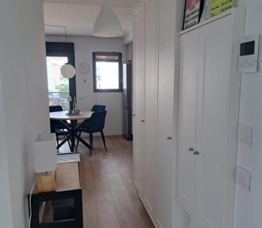Grao de Gandia Apartment | Apartament Playa Gandia - nowy apartament z basenem, 350 m od plaży