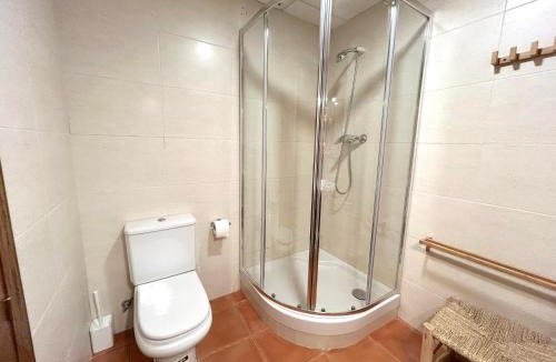 Esterri D'Aneu Apartment | Apartament rústic amb encant i balcó by RURAL D'ÀNEU