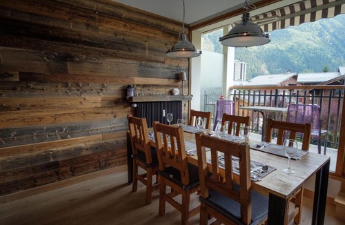 Chamonix City Centre Apartment | Apartament z widokiem na Mt Blanc