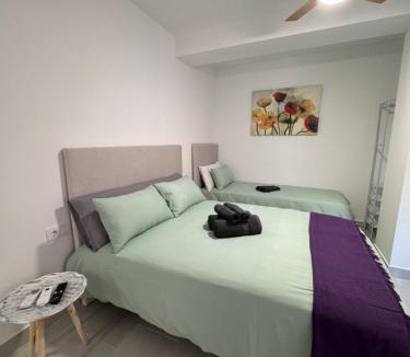Almansa Apartment | Apartamento África en centro moderno con balcón