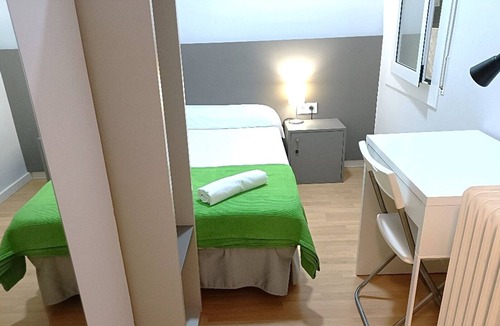 Navas Apartment | Apartamento 6 Camas Individuales en Sant Pau