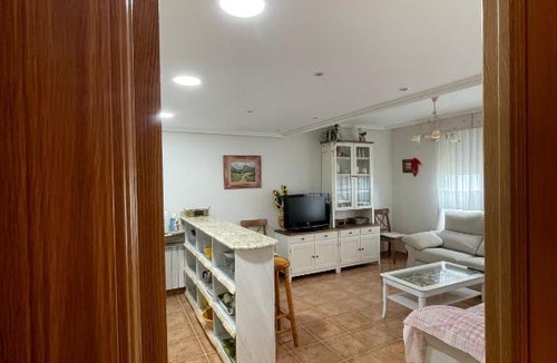 Ezcaray Apartment | Apartamento Alameda pet friendly en Ezcaray, con piscina