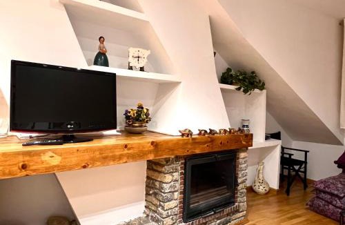 Rialp Apartment | Apartamento Céntrico con Parking - L'Amfitriona