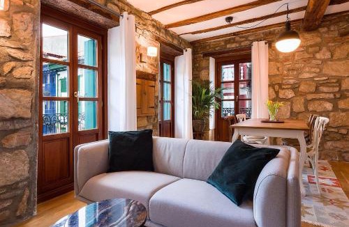 Hondarribia Historic Center Apartment | Apartamento Carlos V