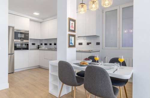 Cotos Apartment | Apartamento Cercano las 4 torres