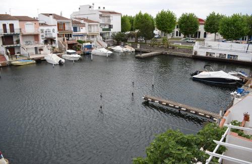 Empuriabrava Apartment | Apartamento con bonitas vistas al canal ref 337