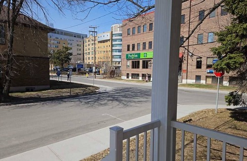 Rimouski-Neigette Apartment | Apartamento con estacionamiento en Rimouski