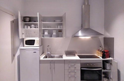 Sants Hostel | Apartamento CON Terraza Pequeña by Bossh!