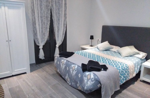 Sants Hostel | Apartamento CON Terraza Pequeña by Bossh!