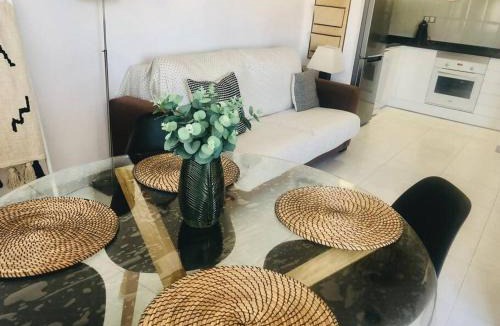 Torredembarra Apartment | Apartamento con WIFI y piscina cerca del mar