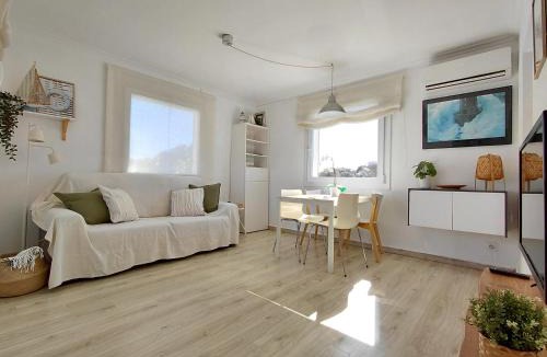 Pals Apartment | Apartamento en casa de campo cerca de la playa