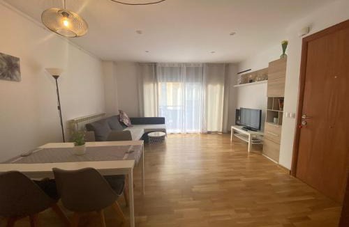 Ribes De Freser Apartment | APARTAMENTO EN CENTRO PUEBLO