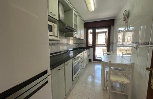 Santona Apartment | Apartamento en el centro El Refugio 3016