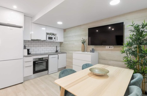Castelldefels Apartment | Apartamento en Playa con Piscina Aacc