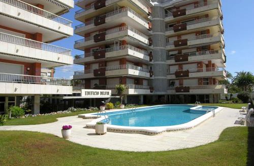 El Roc de Sant Gaieta Apartment | Apartamento en primera línea de mar