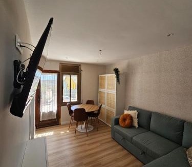 Calafell Apartment | Apartamento entre la playa y la montaña