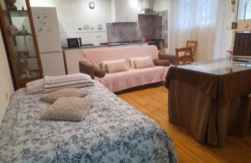 Pinos Genil Apartment | Apartamento Erillas