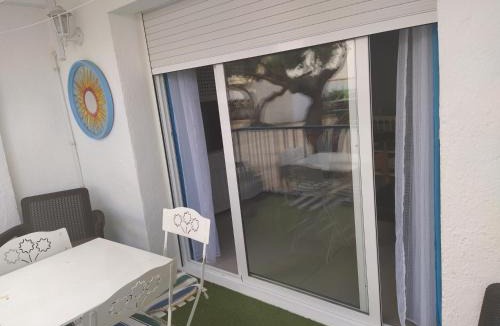 L'Hospitalet de l'Infant Apartment | Apartamento primera línea de mar