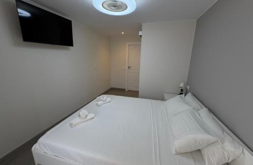Sant Feliu de Guixols Hotel | Apartamentos en la rambla