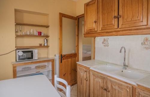 Sant Jaume de Llierca Apartment | Apartamento con balcón en Sant Jaume