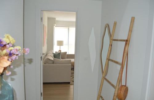 Soto de la Marina Apartment | Apartamento Playa San Juan - Monabri