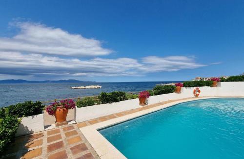 Pedrinya Apartment | Apartamento en L'Escala con terraza cerca de la playa - HISP-236-127