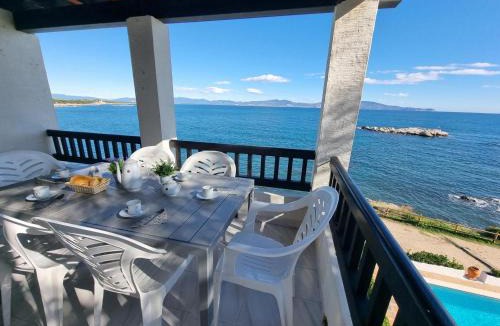 Pedrinya Apartment | Apartamento moderno de 3 habitaciones a 50m de la playa con piscina - HISP-236-30