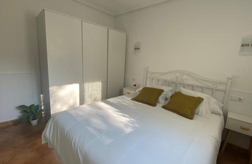 Usurbil Apartment | Apartamento familiar con jardín y parking privado
