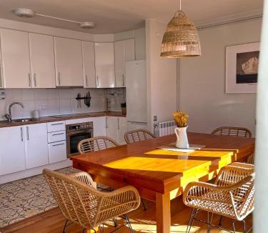 Benasque Apartment | Apartamento familiar en el centro de Benasque con terraza