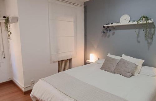 Premia de Mar Apartment | Apartamento Gran Via para 6 en el centro de Premià