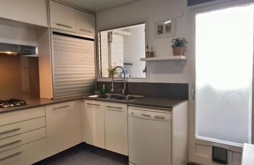Premia de Mar Apartment | Apartamento Gran Via para 6 en el centro de Premià