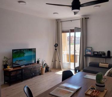 Barrio de Santiago Apartment | Apartamento grande en Huesca