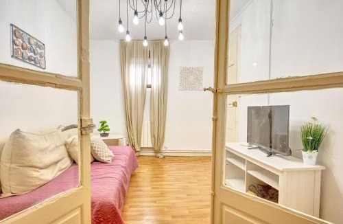 Old Town Apartment | Apartamento La Capilla by Clabao