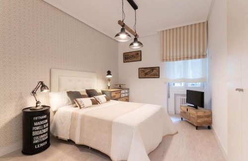 Deustuko San Pedro-Erribera Apartment | Apartamento LUXURY centro Bilbao GARAJE