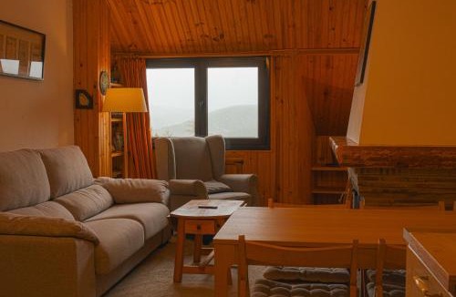 Alcala de la Selva Apartment | Apartamento montaña con piscina y zona deportiva.