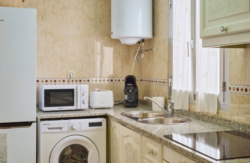 La Trinidad-San Juan y Todos los Santos Apartment | Apartamento 'Medina Paradise' con Wi-Fi y aire acondicionado en el centro de Córdoba