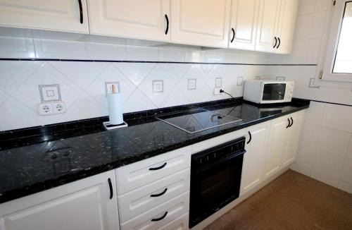 Llanca Apartment | Apartamento moderno frente al mar con aire acondicionado en Llançà - ES-228-82