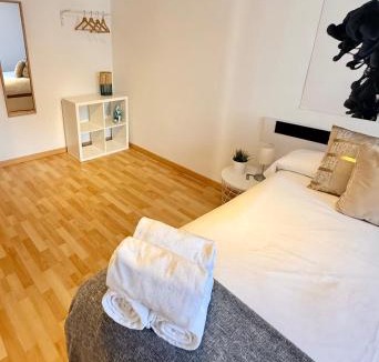 San Pablo Apartment | Apartamento Ramon Pignatelli