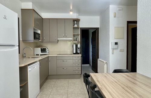 La Torre Vella Apartment | APARTAMENTO VOLENDAM - GROUND FLOOR WITH PRIVATE POOL